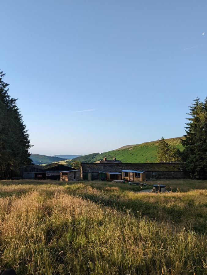 Waun Fach Retreat Hotel Крикоуел Екстериор снимка